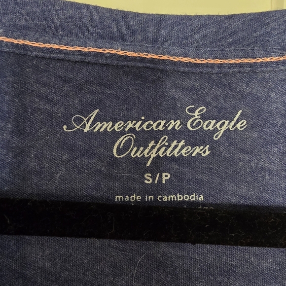 EUC Graphic V Neck - Picture 3 of 3